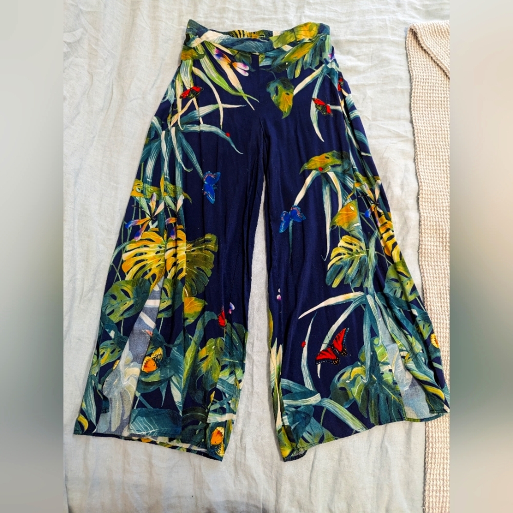 Vince Camuto Swim. Size S.